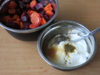 Mix carrots with the beetroot. In yogurt mix...