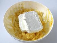 Add cream curd.......