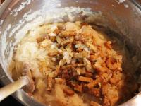 Add roasted onion with tempeh ......