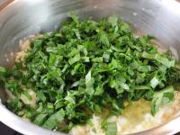 ... and chopped ramsons. Stir....