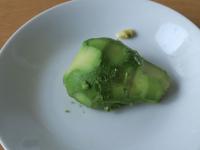 Peel the ripe avocado and place in a deep plate....