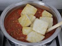 Add roasted pieces of tofu in the sauce....