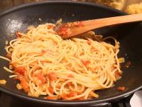 Add the almost cooked pasta to the pan together...