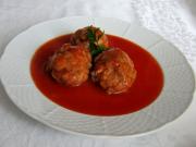 Meatballs in tomato sauce