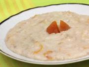 Oatmeal with apricots