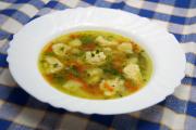 Spring soup with semolina dumplings