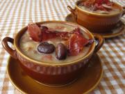 Broad bean soup with bacon