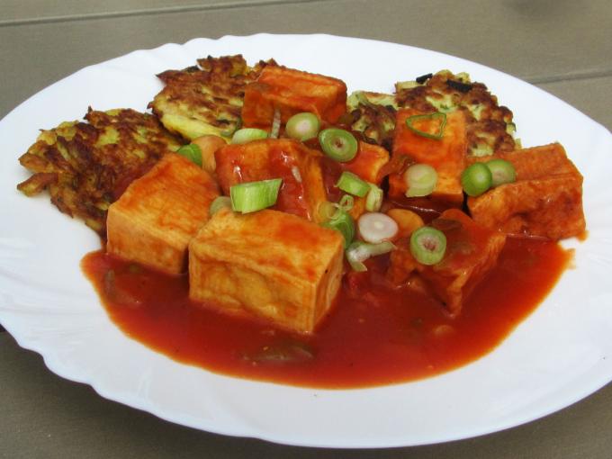 Tofu in Tomato Sauce • Recipe