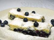 Sponge Cake with Blueberries