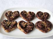 Chocolate - nut hearts