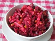 Beetroot salad with fruit and sweet corn