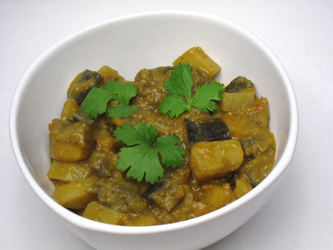 Potato-eggplant masala