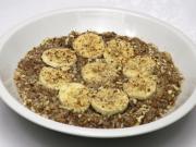 Almond buckwheat with bananas