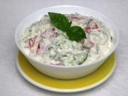 Cucumber tomato salad with cream