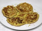 Oat pancakes with apples